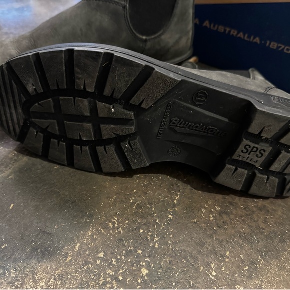 Men’s Blundstone size 11 587 - Picture 4 of 4